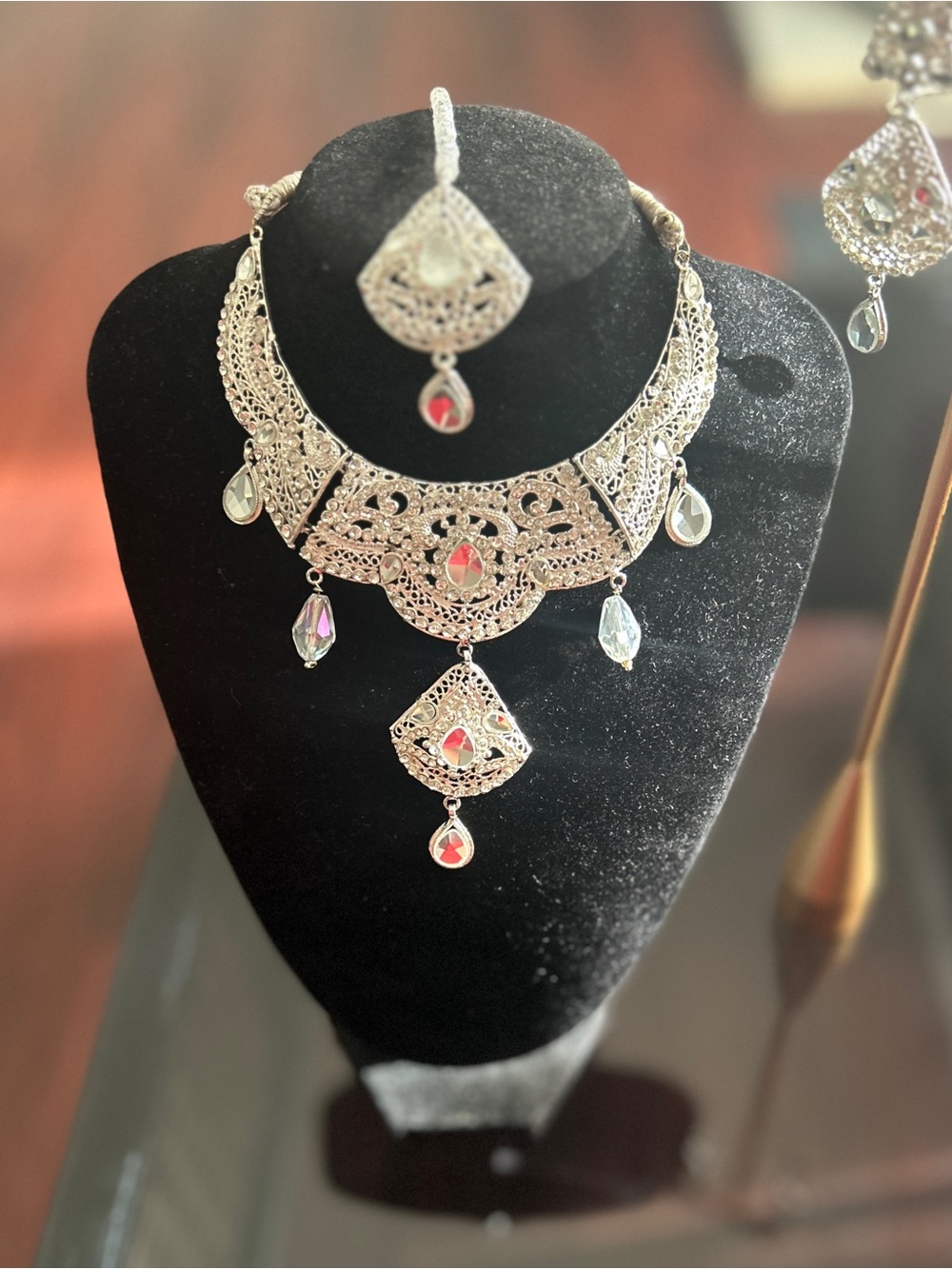 Silver-plated Choker Necklace & Earring Set - Picture 6 of 6